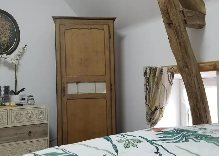 Moulin De L'hoste Nyaraló *